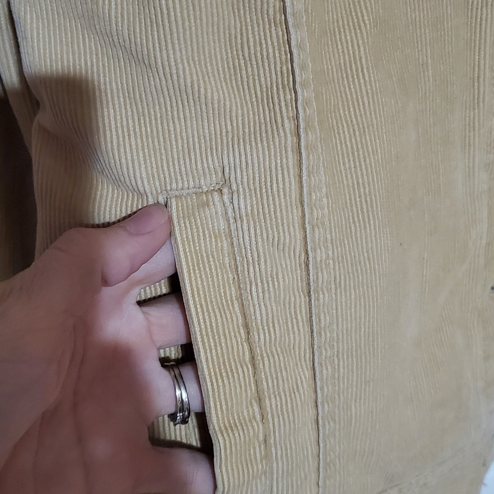 Aeropostale Corduroy Jacket with lining. - Picture 6 of 9